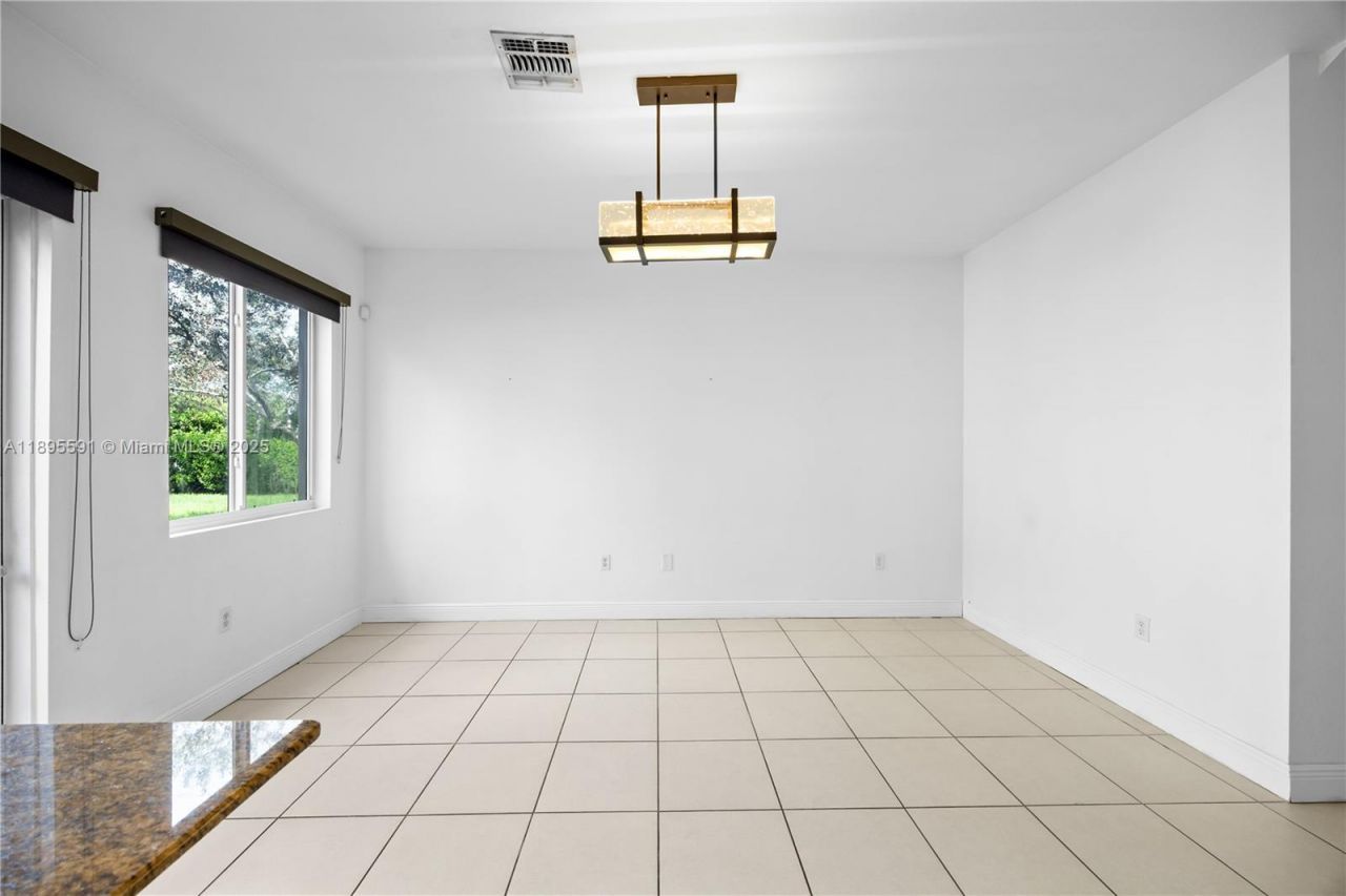 21416 NW 13th Pl, Miami Gardens, FL 33169 Photo