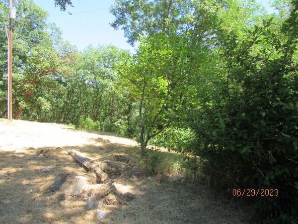 6373 Monument Drive, Grants Pass, OR 97526