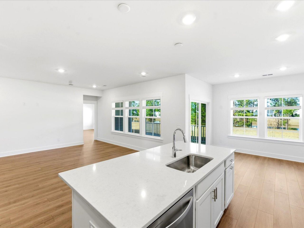 412 Radiant Blue Way Photo 9