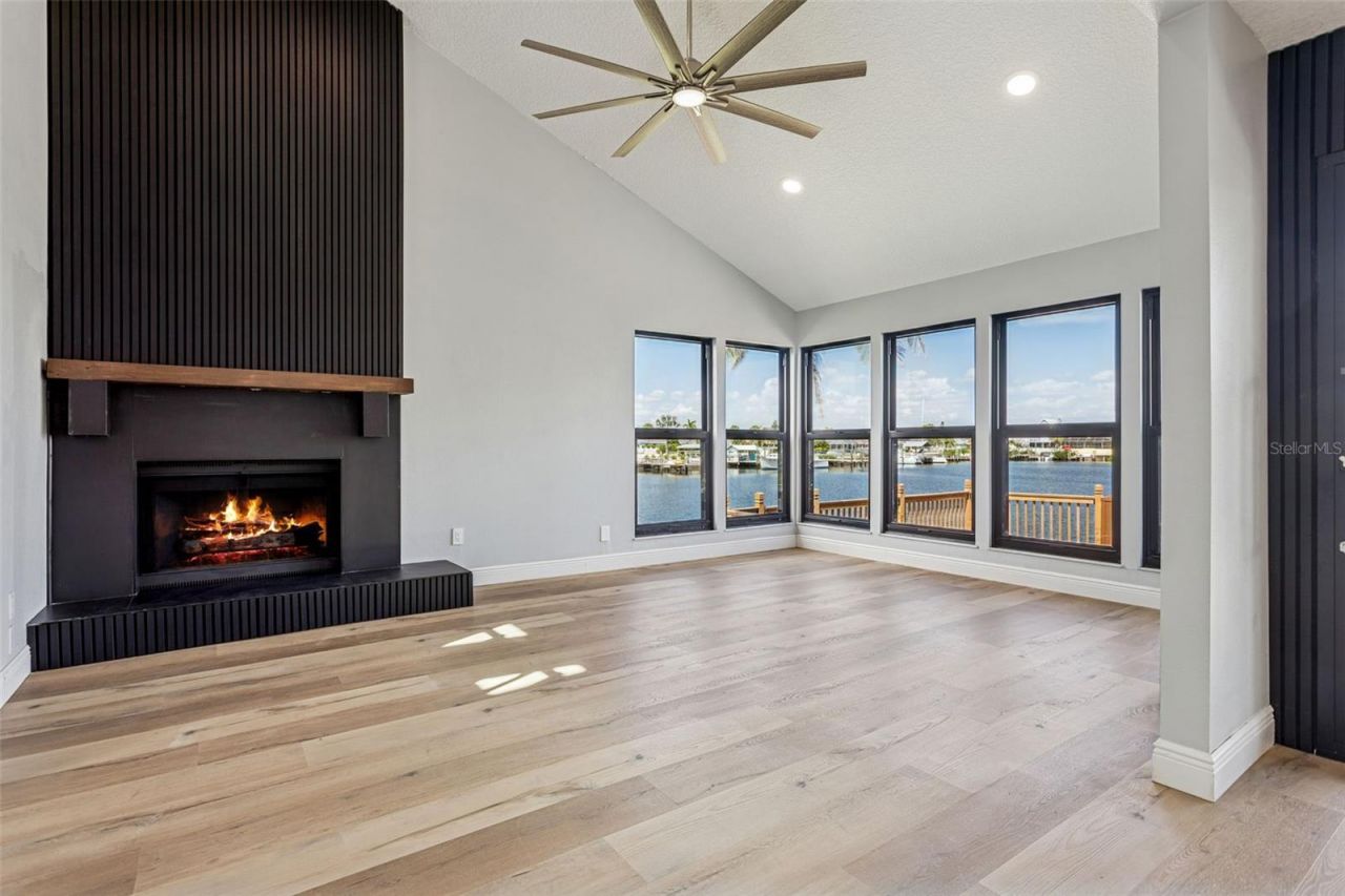 769 Kingston Court, Apollo Beach, FL 33572 Photo