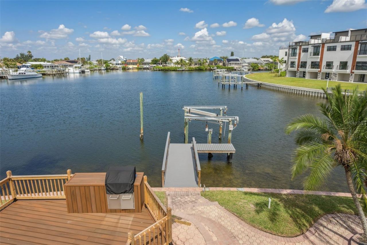 769 Kingston Court, Apollo Beach, FL 33572 Photo