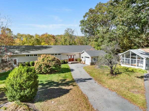 553 Hosner Mountain Road, Stormville, NY 12582