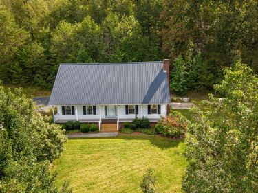 300 Carrington Green Rd, Salt Lick, KY 40371