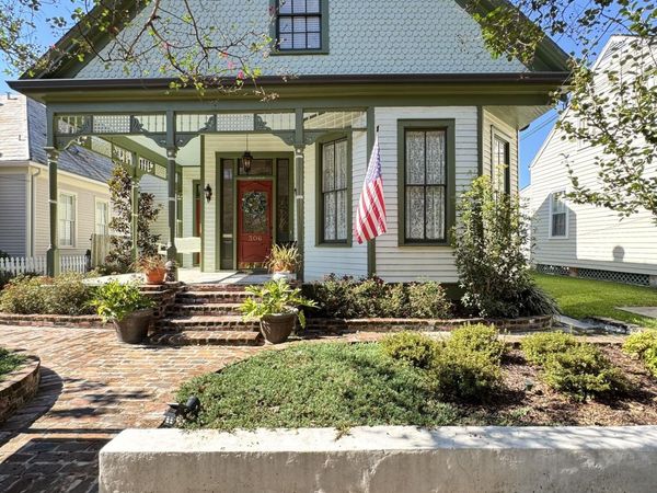 306 S Rankin Street, Natchez, MS 39120