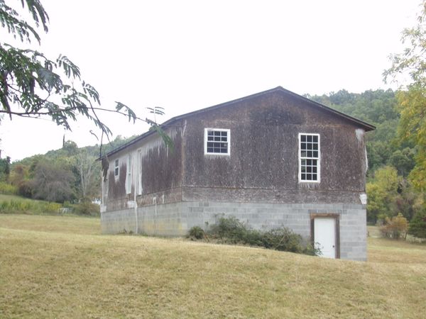 8124 Knobs Rd, Union, WV 24983