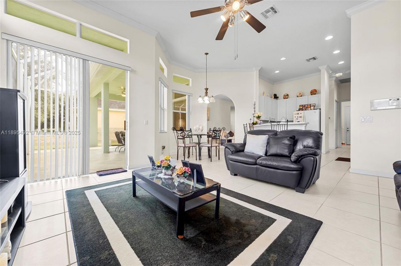 172 NW Magnolia Lakes Blvd, Port Saint Lucie, FL 34986 Photo