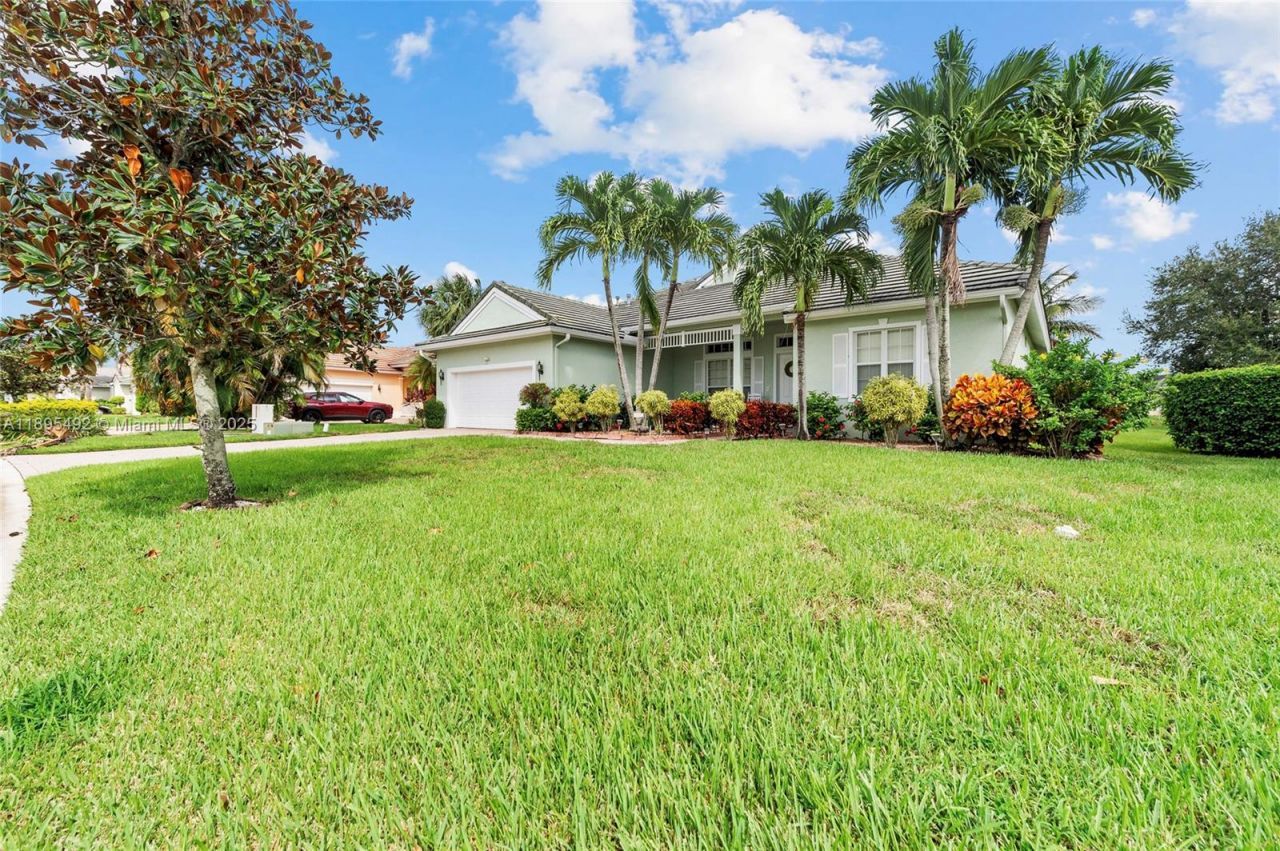 172 NW Magnolia Lakes Blvd, Port Saint Lucie, FL 34986 Photo