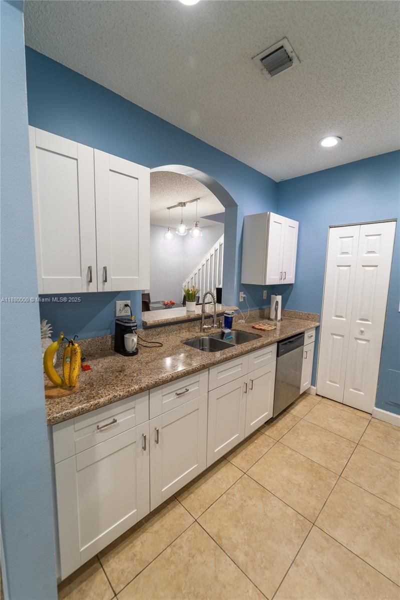 983 NE 42nd Pl, Homestead, FL 33033 Photo