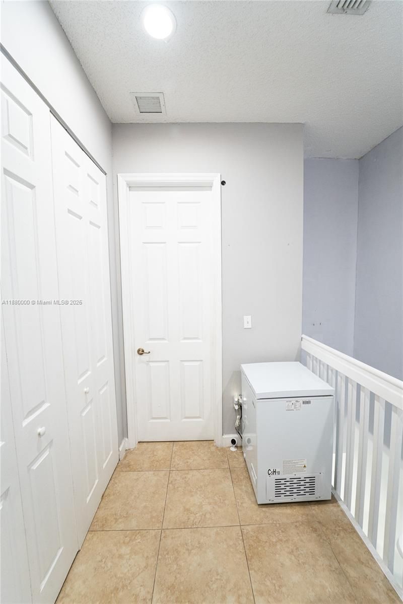 983 NE 42nd Pl, Homestead, FL 33033 Photo