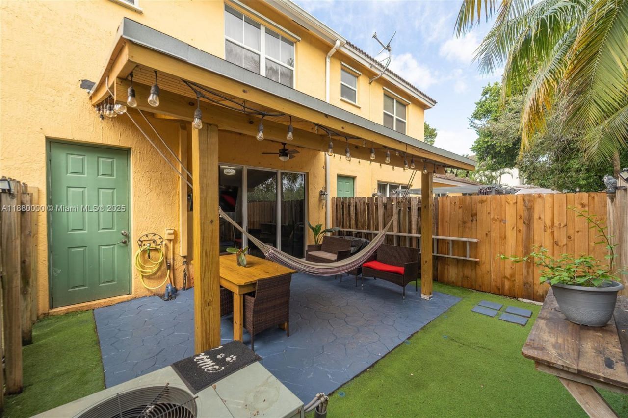 983 NE 42nd Pl, Homestead, FL 33033 Photo