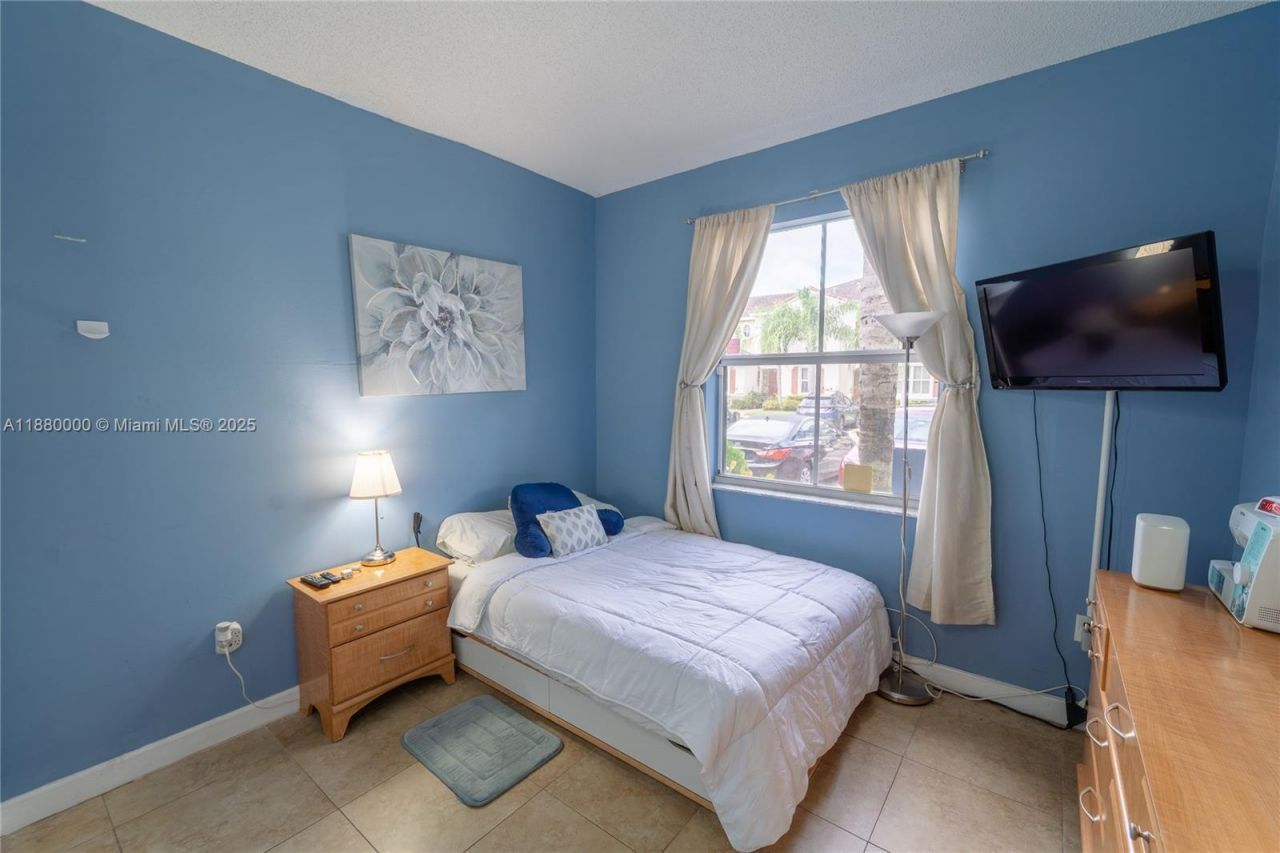 983 NE 42nd Pl, Homestead, FL 33033 Photo