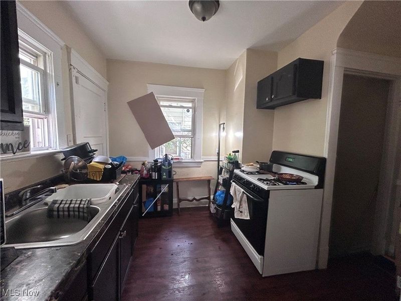 9814 Dunlap Avenue, Cleveland, OH 44105 Photo 4