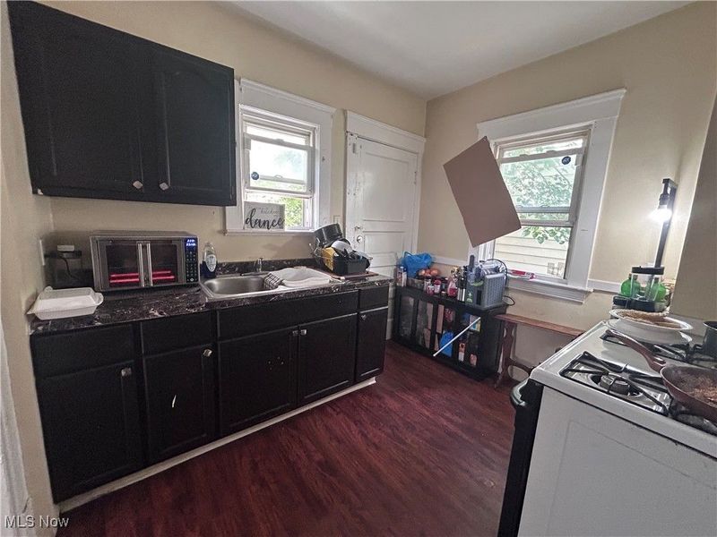 9814 Dunlap Avenue, Cleveland, OH 44105 Photo 5