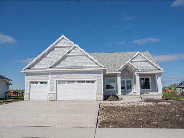 1911 NE Pine Lake Circle, Ankeny, IA 50021