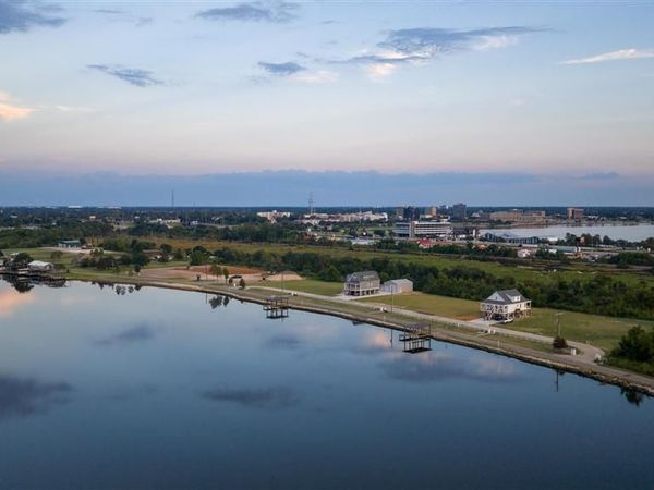 625 River Road, Lake Charles, LA 70601