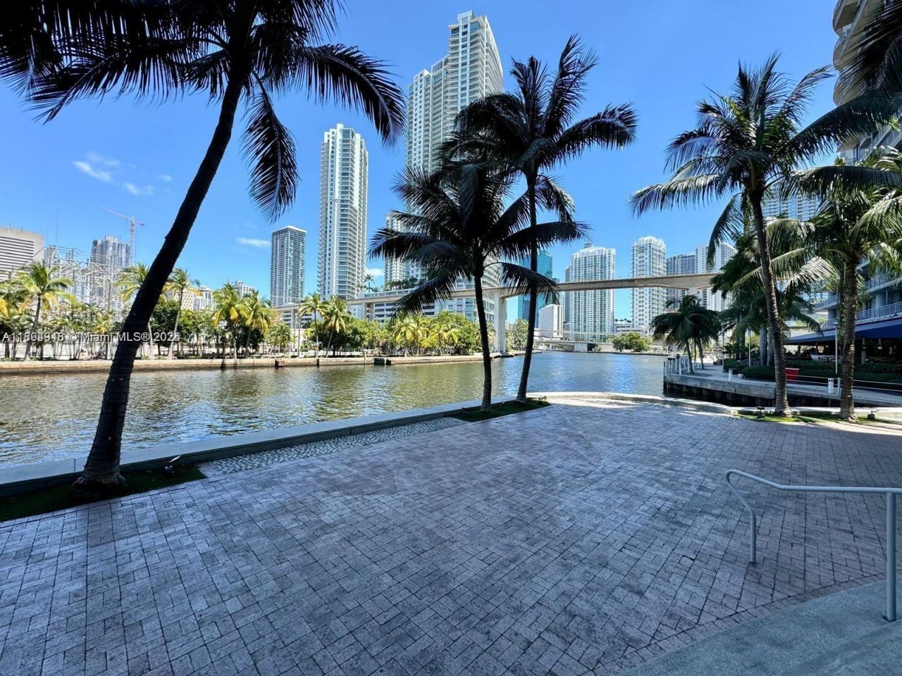 185 SW 7th St, Unit 2411, Miami, FL 33130 Photo