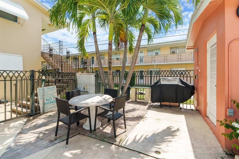 2106 NE 56th Court, Unit 204, Fort Lauderdale, FL 33308 Photo