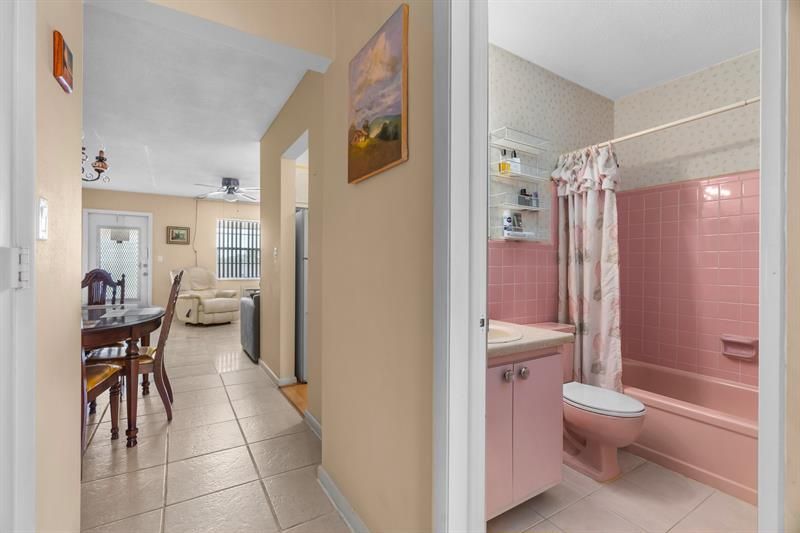 2106 NE 56th Court, Unit 204, Fort Lauderdale, FL 33308 Photo