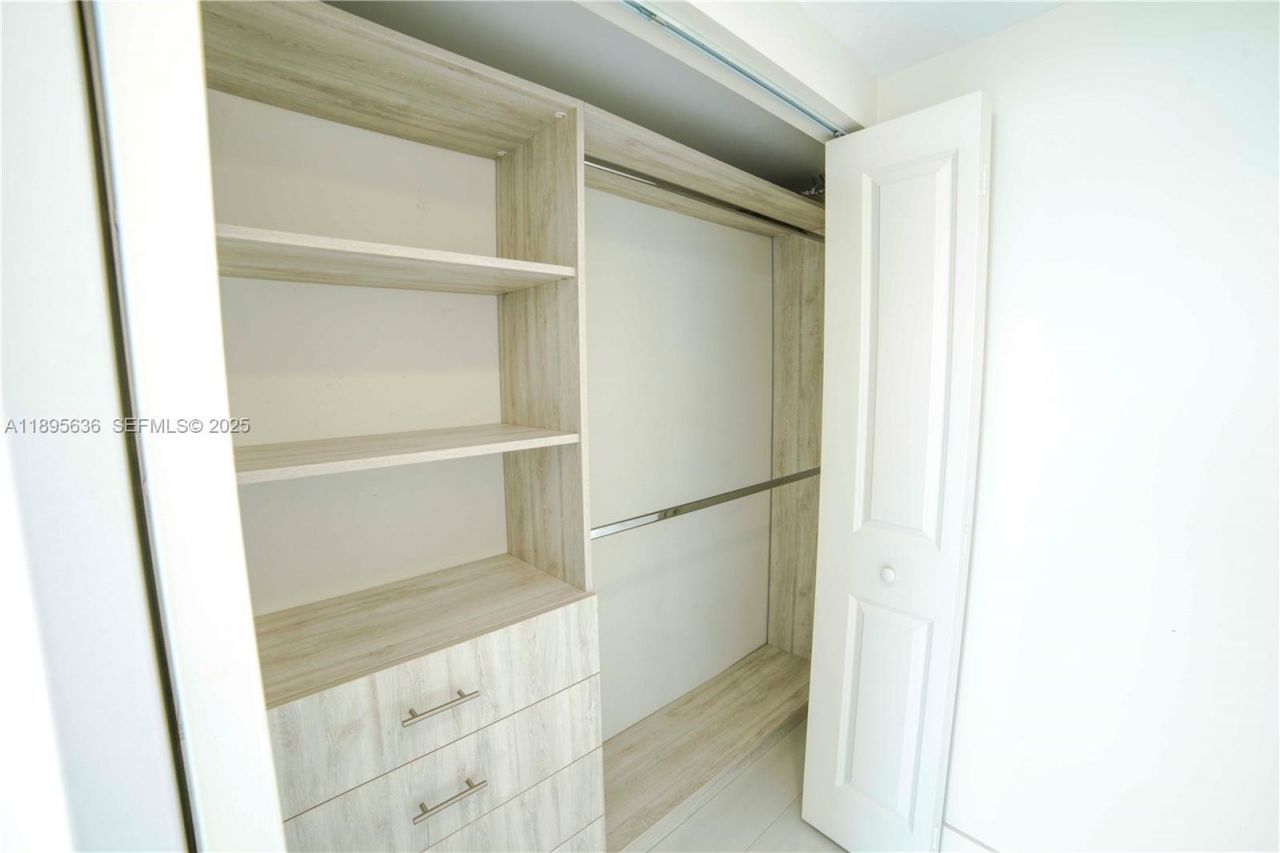 400 Sunny Isles Blvd, Unit 1408, Sunny Isles Beach, FL 33160 Photo