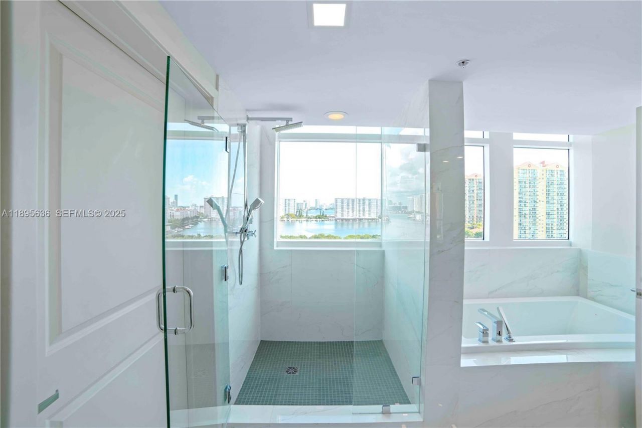 400 Sunny Isles Blvd, Unit 1408, Sunny Isles Beach, FL 33160 Photo
