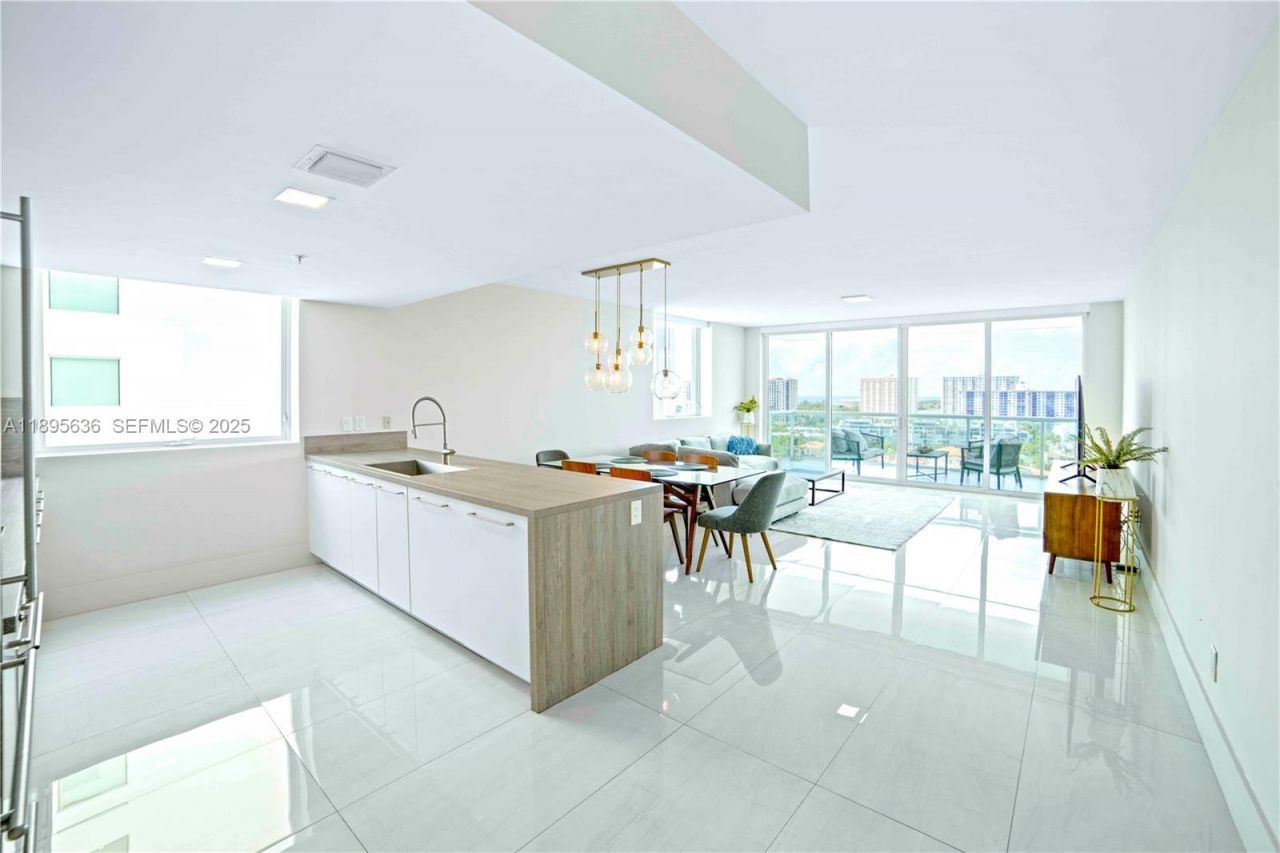 400 Sunny Isles Blvd, Unit 1408, Sunny Isles Beach, FL 33160 Photo