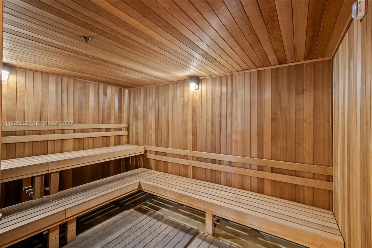 400 Sunny Isles Blvd, Unit 1408, Sunny Isles Beach, FL 33160 Photo