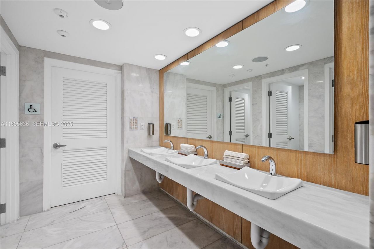 400 Sunny Isles Blvd, Unit 1408, Sunny Isles Beach, FL 33160 Photo