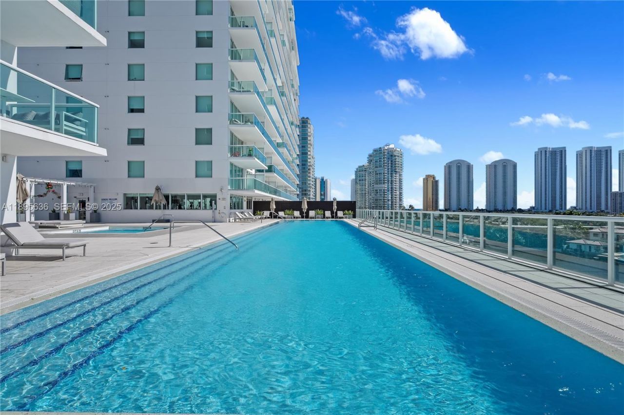 400 Sunny Isles Blvd, Unit 1408, Sunny Isles Beach, FL 33160 Photo