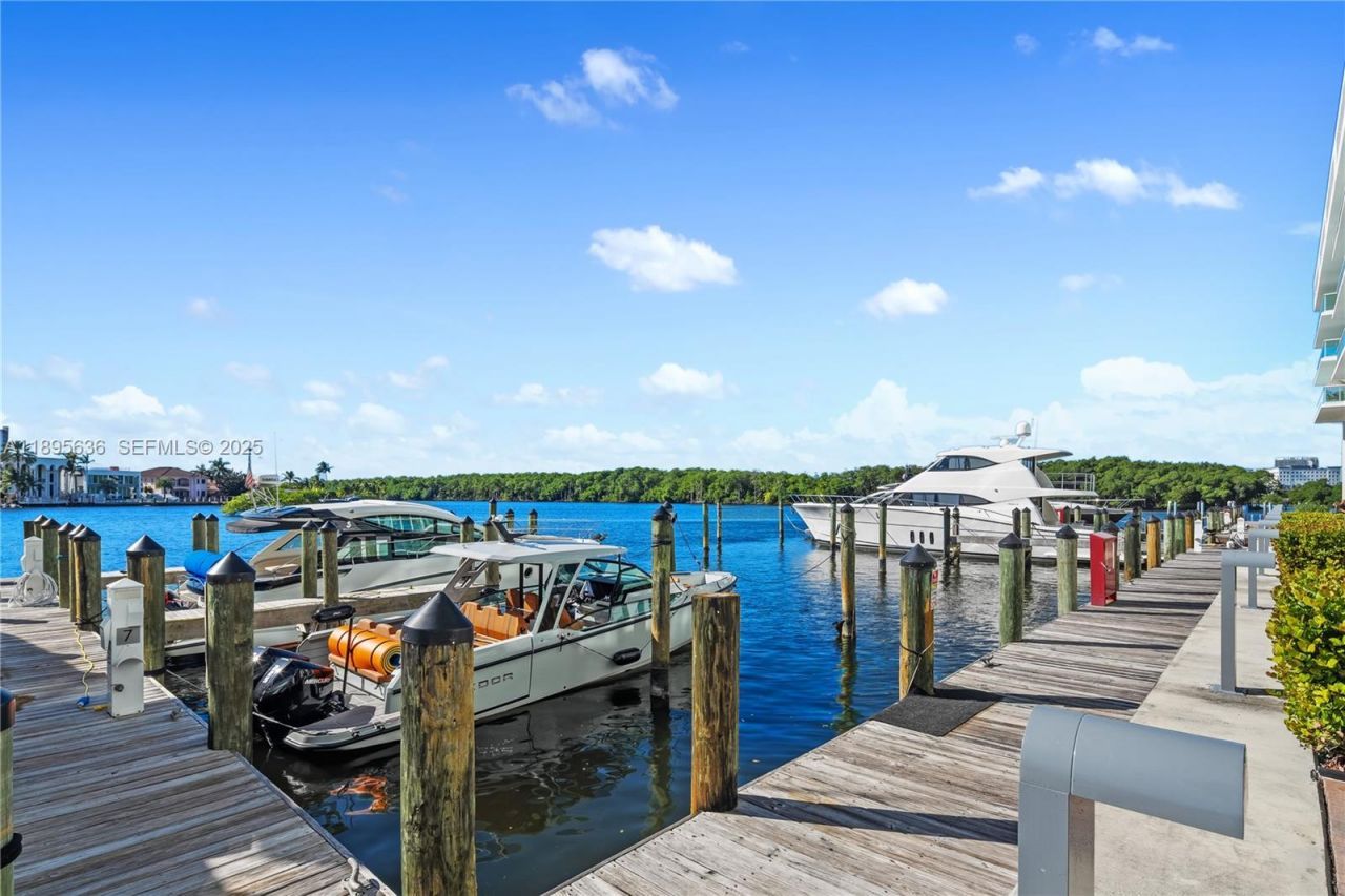 400 Sunny Isles Blvd, Unit 1408, Sunny Isles Beach, FL 33160 Photo