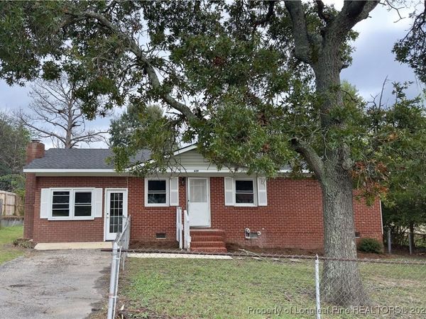 639 Woodburn Drive, Fayetteville, NC 28311