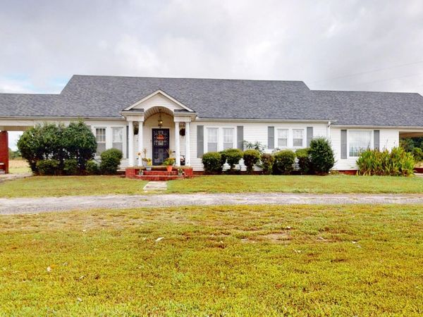 597 Parks Road, Friendship, TN 38034