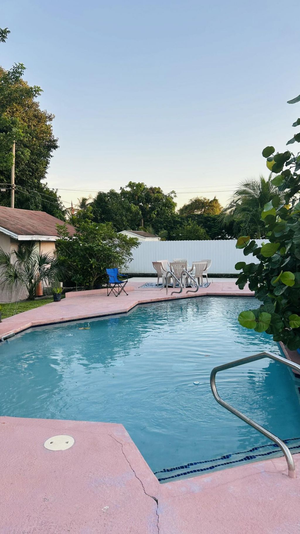 2084 Laura Lane, West Palm Beach, FL 33415 Photo