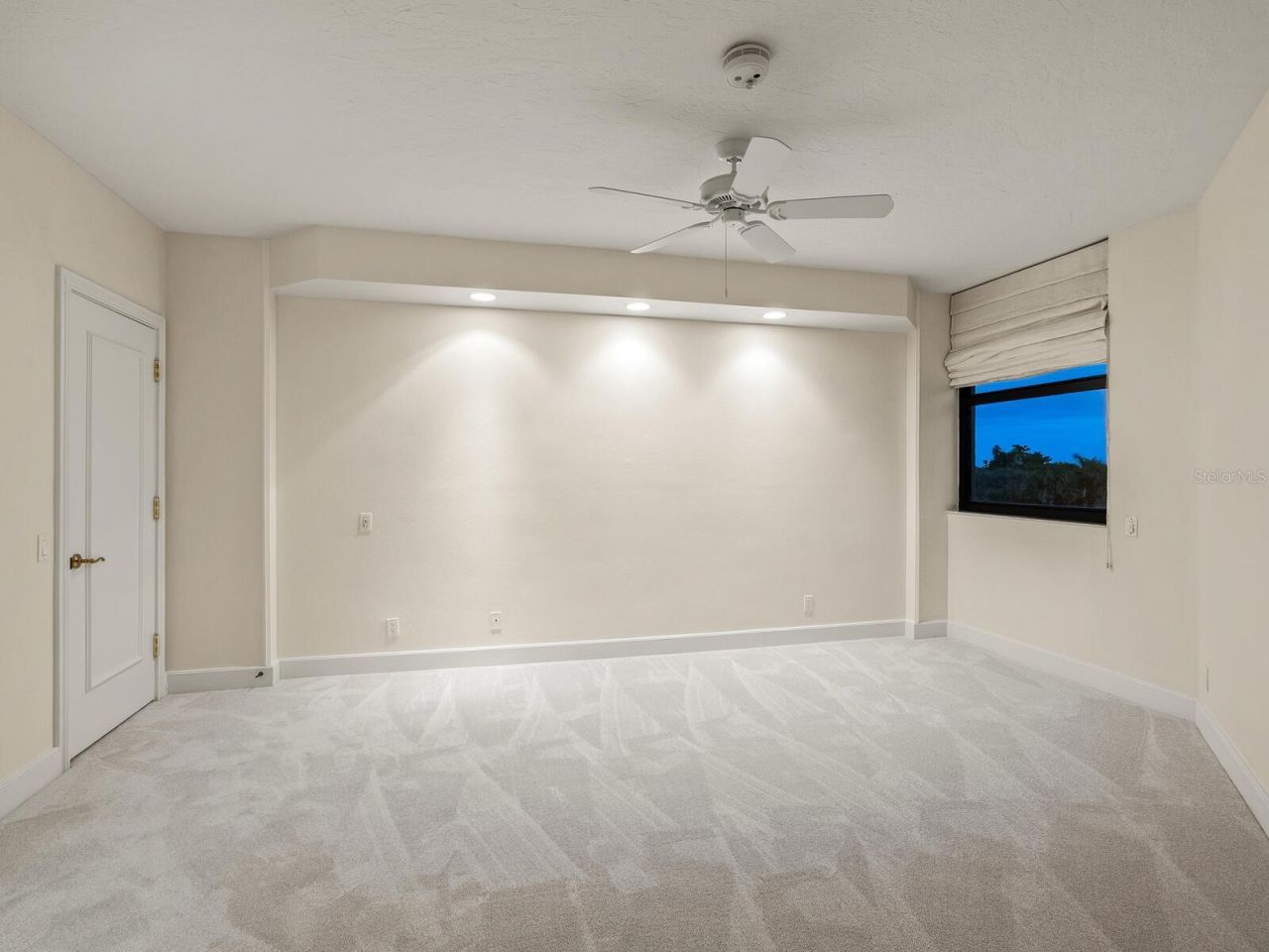 1241 Gulf Of Mexico Drive, Unit 203, Longboat Key, FL 34228 Photo
