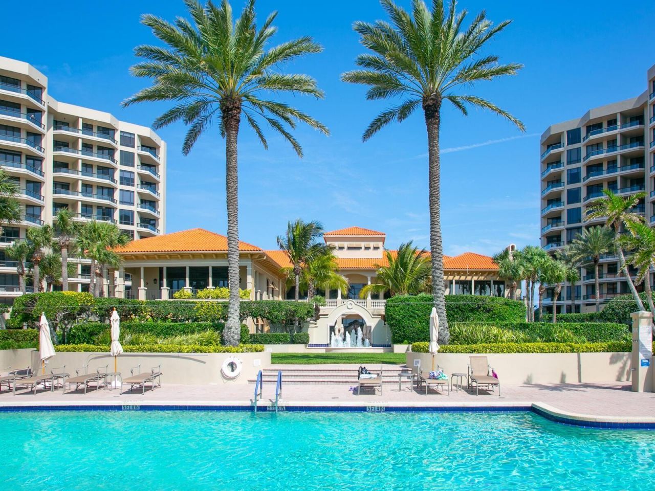 1241 Gulf Of Mexico Drive, Unit 203, Longboat Key, FL 34228 Photo