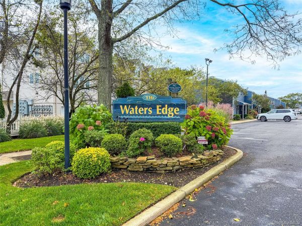 116 Westend Avenue, Unit 8, Freeport, NY 11520