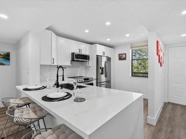 2908 S Carambola Circle, Unit 301, Coconut Creek, FL 33066