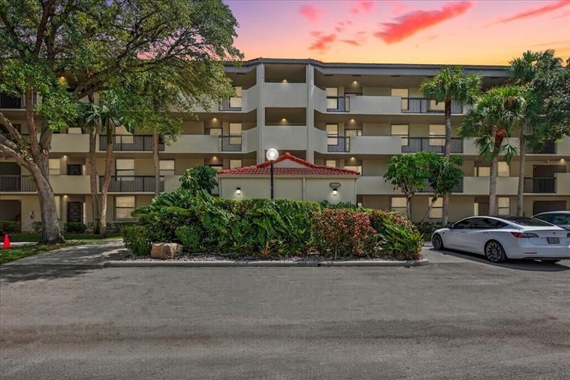 2908 S Carambola Circle, Unit 301, Coconut Creek, FL 33066 Photo