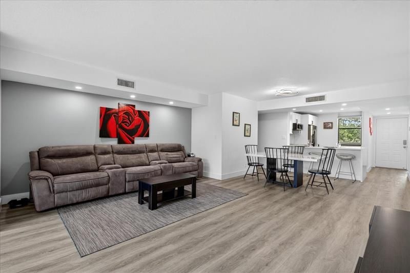 2908 S Carambola Circle, Unit 301, Coconut Creek, FL 33066 Photo