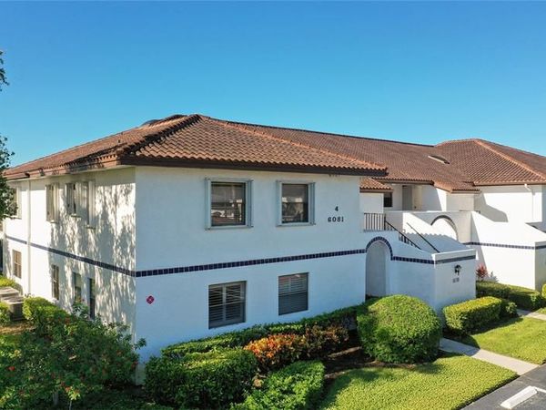 6081 SE Landing Way, Unit 9, Stuart, FL 34997