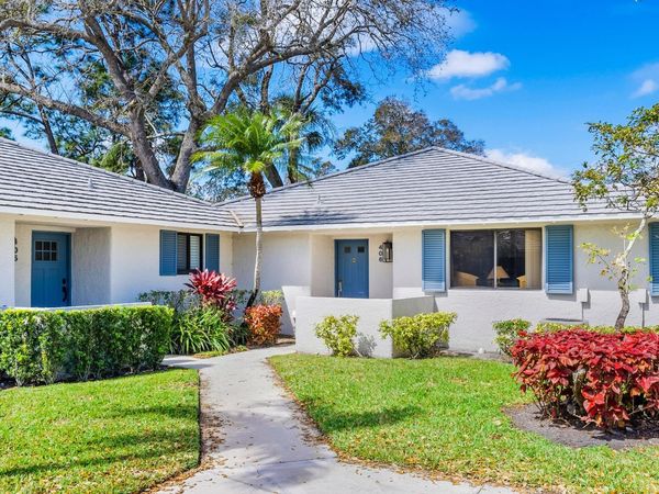 406 Club Drive, Palm Beach Gardens, FL 33418