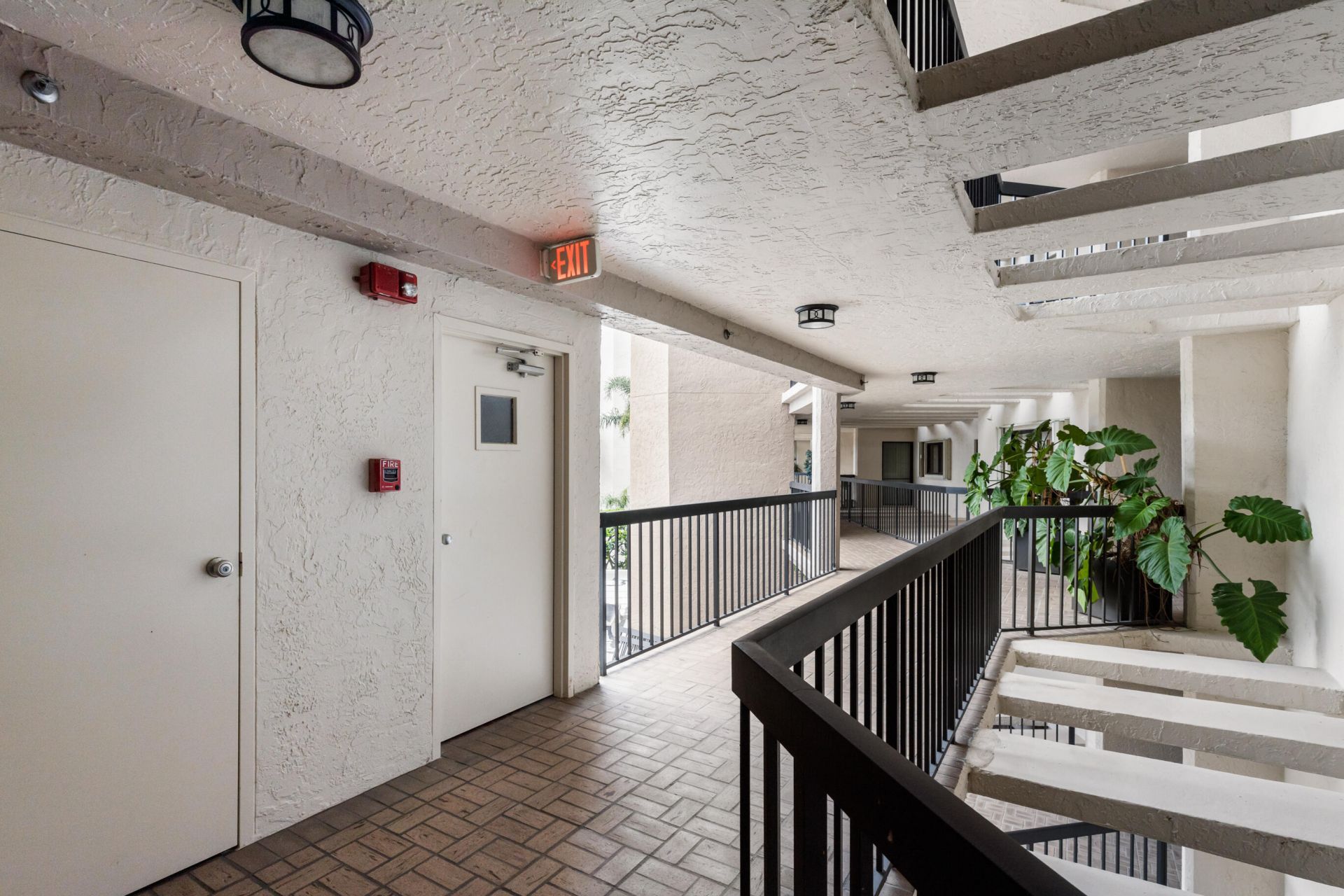 5279 Fountains Drive S, Unit 305, Lake Worth, FL 33467 Photo