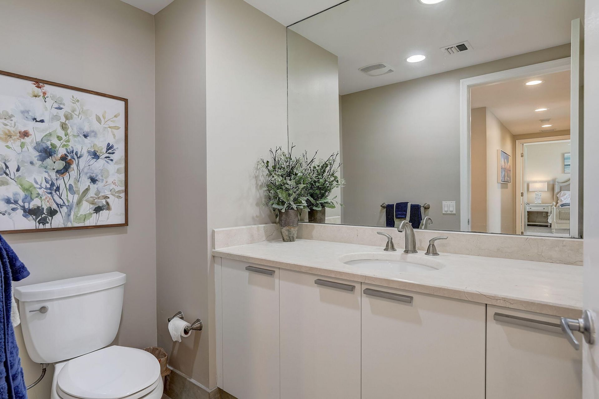 2650 Lake Shore Drive, Unit 804, Riviera Beach, FL 33404 Photo