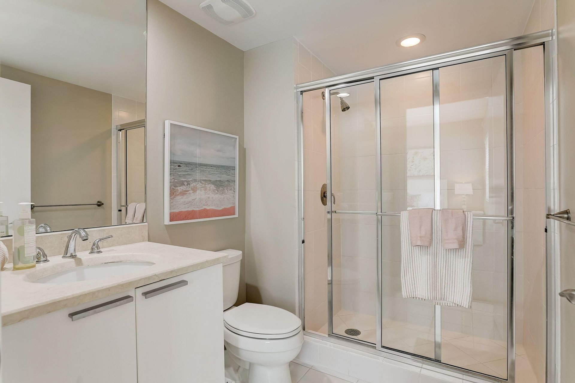 2650 Lake Shore Drive, Unit 804, Riviera Beach, FL 33404 Photo