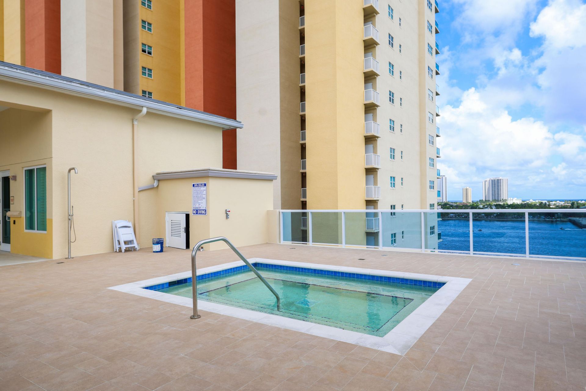 2650 Lake Shore Drive, Unit 804, Riviera Beach, FL 33404 Photo