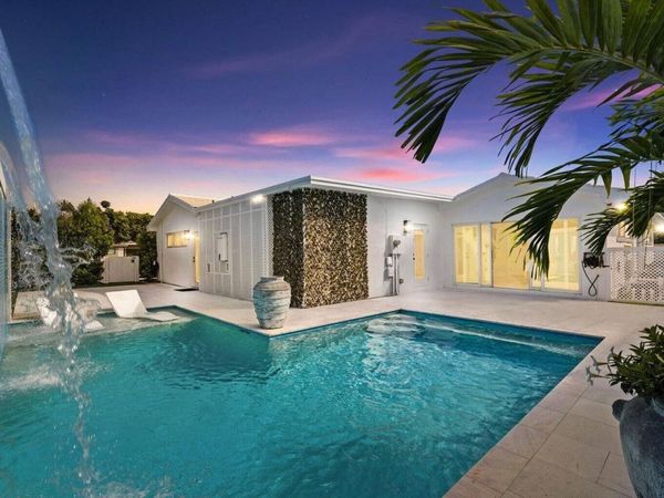 246 Elwa Place, West Palm Beach, FL 33405