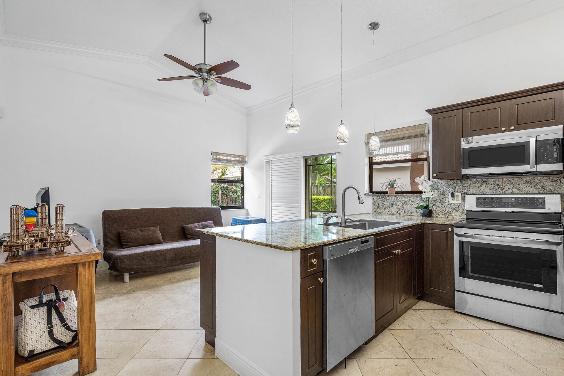 6100 Manchester Lane, Davie, FL 33331 Photo