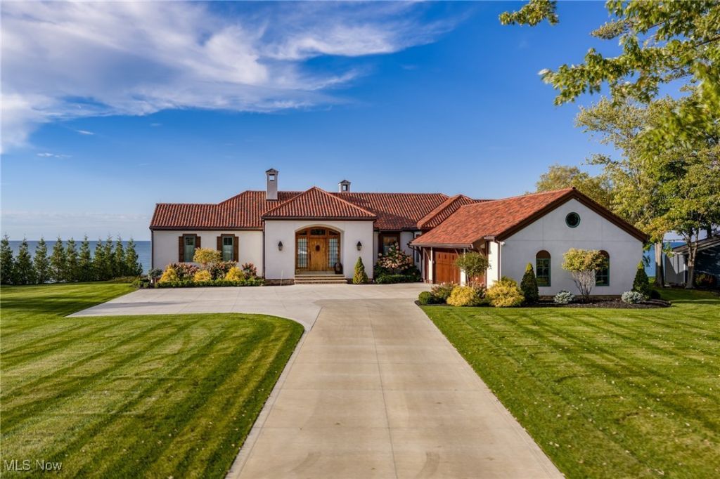 7345 Salida Road, Mentor on the Lake, OH 44060