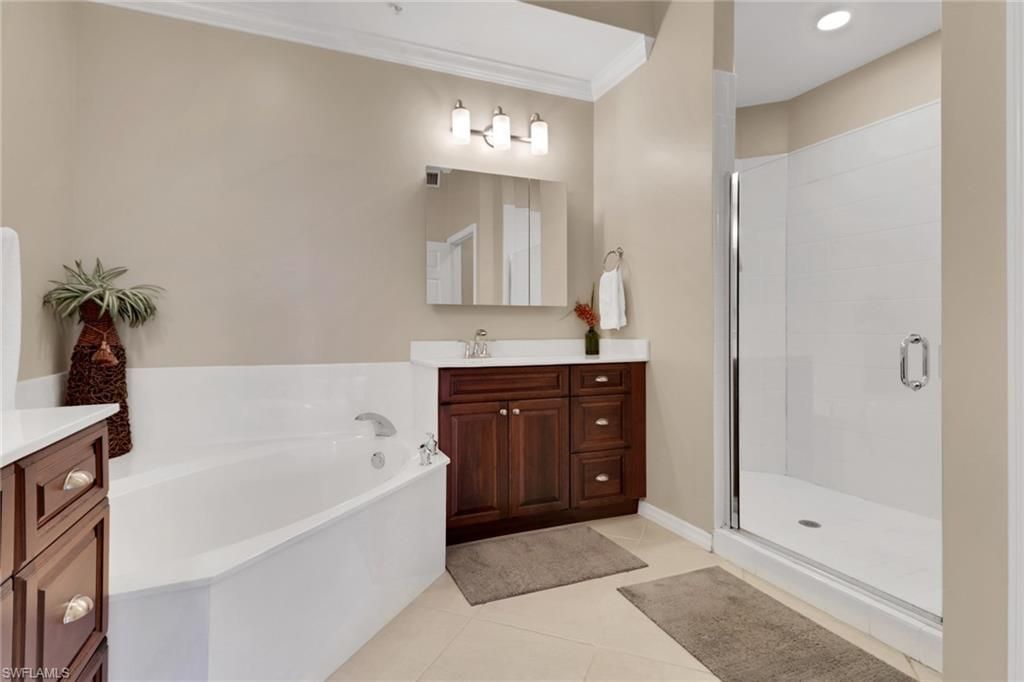 450 Bayfront Pl, Unit 4509, Naples, FL 34102 Photo