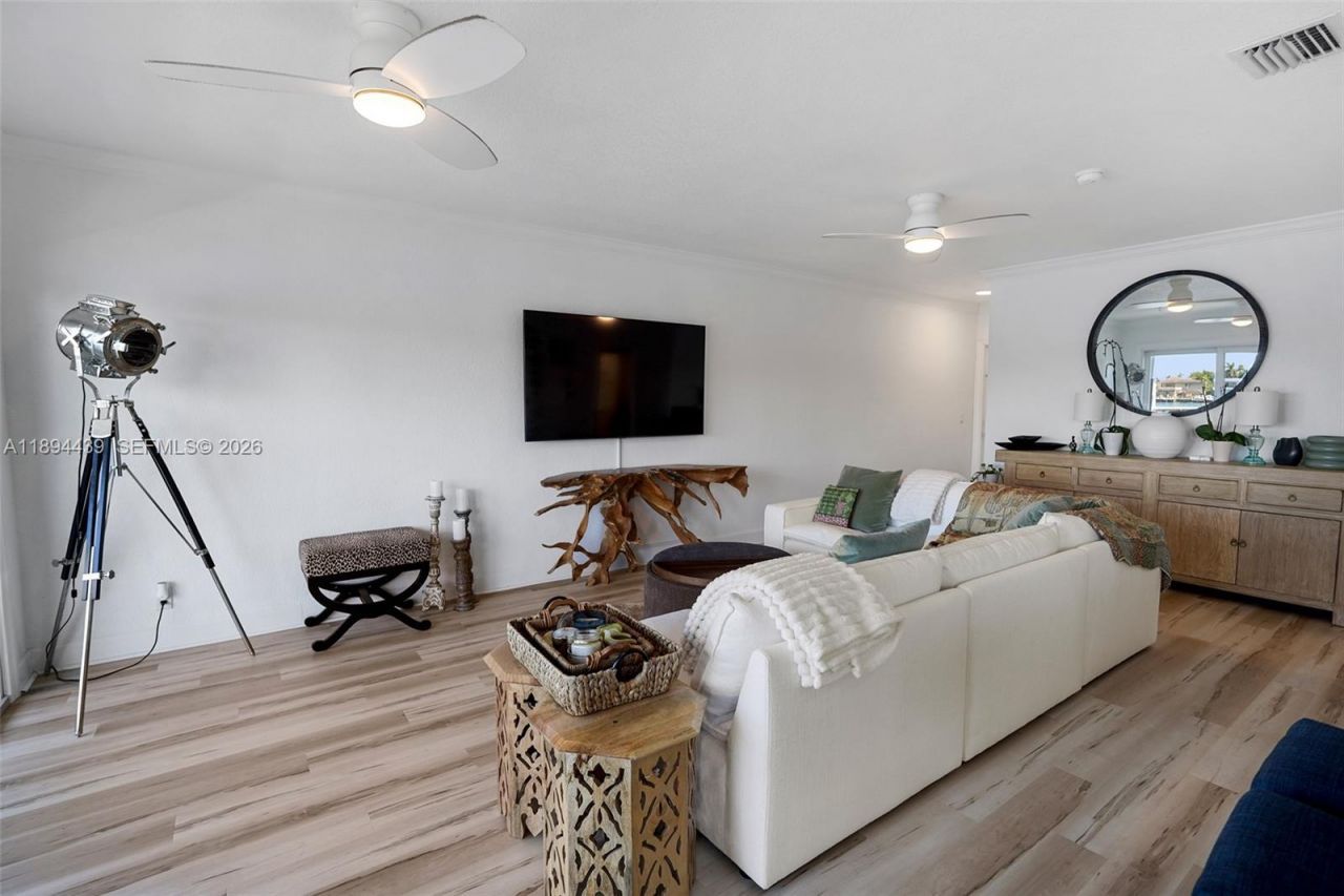 1201 S Riverside Dr, Unit 301, Pompano Beach, FL 33062 Photo