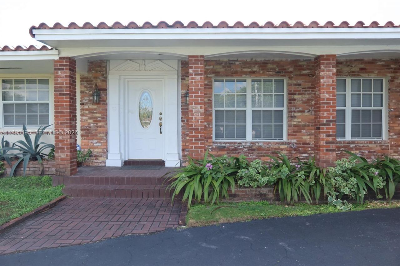 6420 Miller Dr, South Miami, FL 33155 Photo